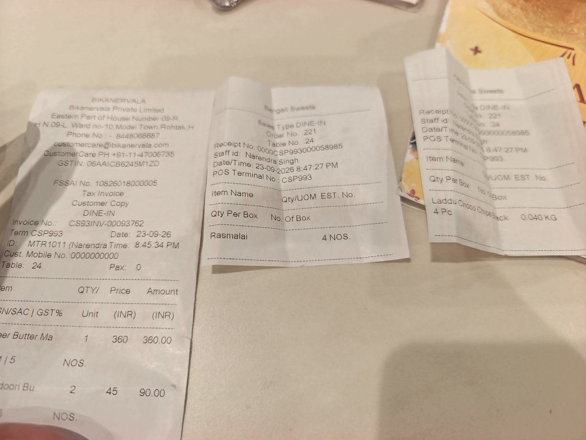 SunilSaini29's tweet photo. Right now I am in Bikanerwala @rohatak D -park ...
So messy table i complaint to manager his reply was ... Sir it's happens due to last table coustomer may be used comb their hair... Strange ... #bikanerwala kamal hai ... https://t.co/yW9wJ7vLa1
