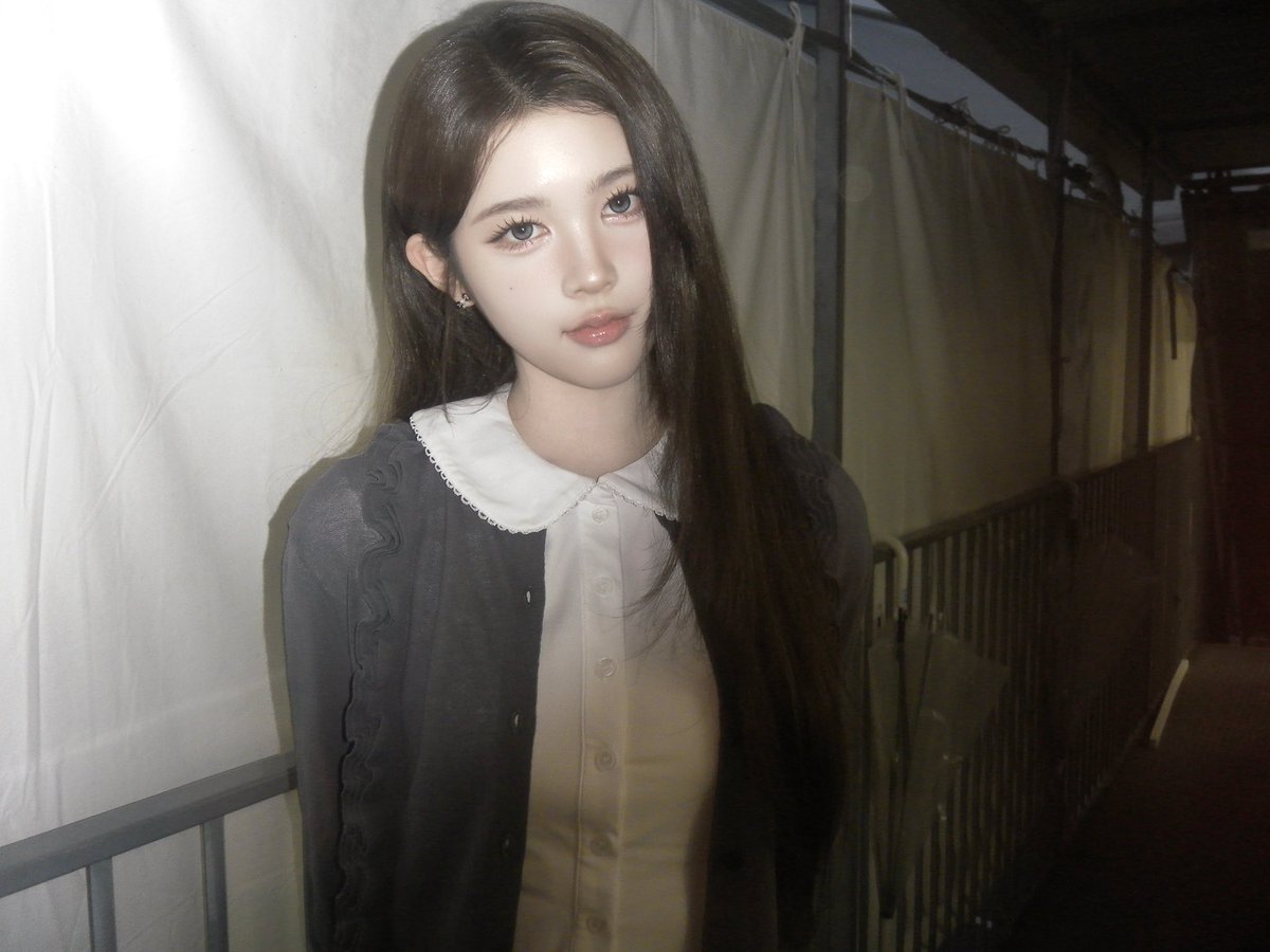 imnotcute_111's tweet photo. A_NA https://t.co/dbKf70laXY