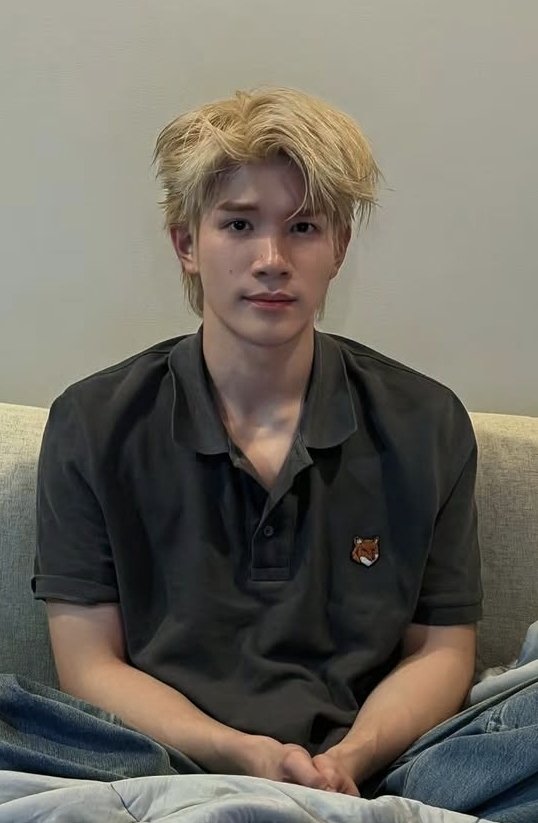 aydellch's tweet photo. "Why did you leave Bii?" 😿

"Bok had to attend a meeting, Bii"

"But you left Bii while Bii was still asleep!" 😾💢

"Okay, then come here. Let me make it up to you. We'll cuddle until morning"

// I'm craving this genre pls... https://t.co/4gS0Hig8pu