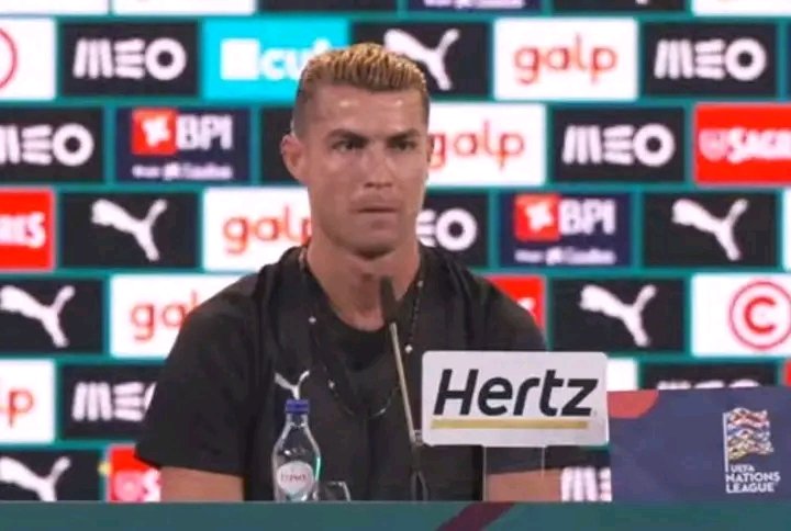 PhynasSports's tweet photo. 🚨🇵🇹 CRISTIANO RONALDO: COULD THIS BE HIS FINAL YEAR? 🐐

🗣️ “Will it be my last year? Maybe. We’ll see. It also depends on how my body feels. I really don’t know. I’m saying that from the heart.”

#CristianoRonaldo #CR7 #Portugal #Football #PSN https://t.co/FQGA12s97p