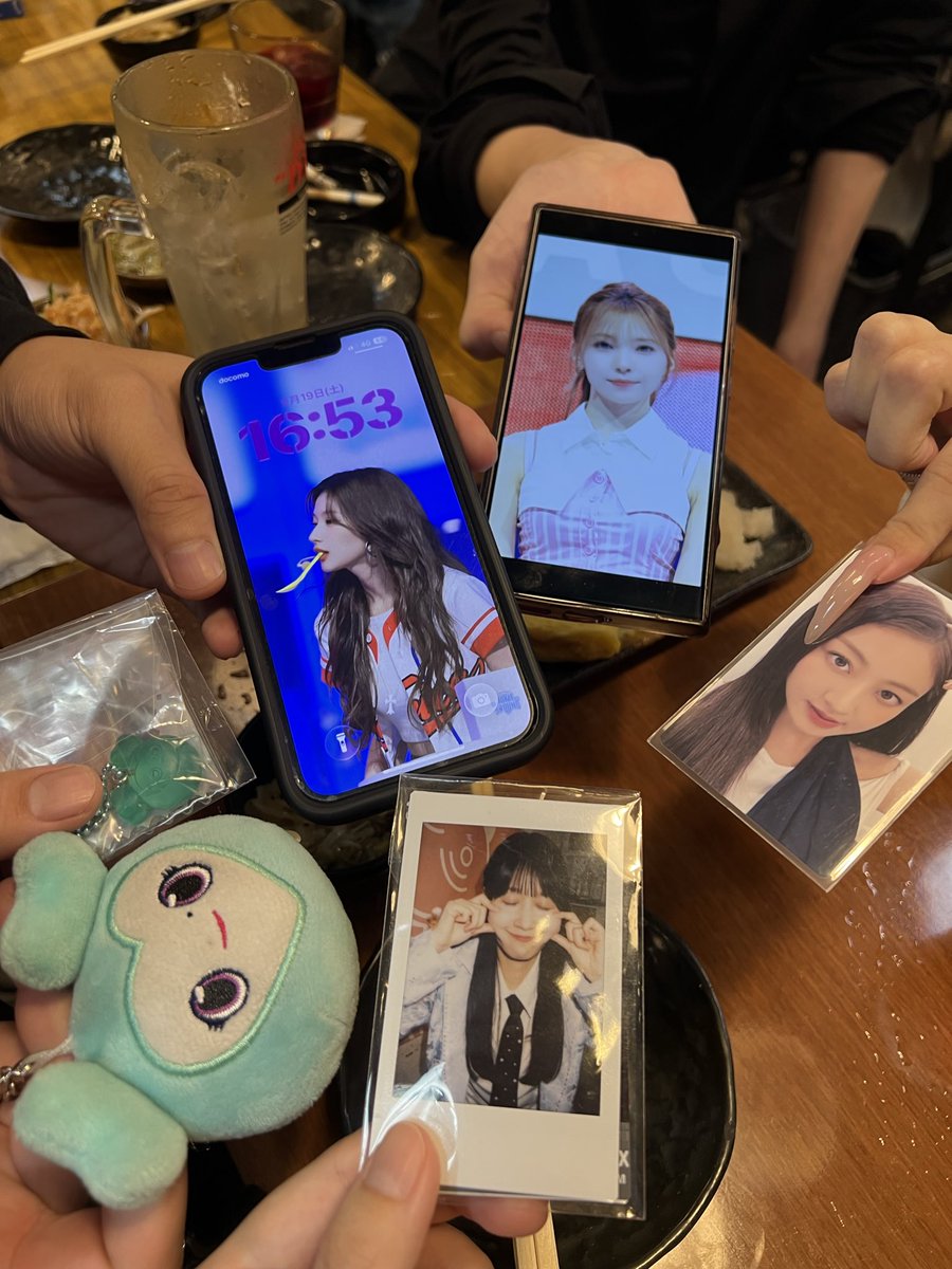MIIIHYUNN's tweet photo. そう言えばこの間久々にﾁﾓｲオタクたち集合会したwwwwww
界隈から多少変われど気持ちはonce（？）
@TWICEMinaa324 
@shintak_dub 
@l997_jiii 
@Huu_love_DH 
@minari0324__c 
@ryu___once1220 https://t.co/8NHz5Jl0K6