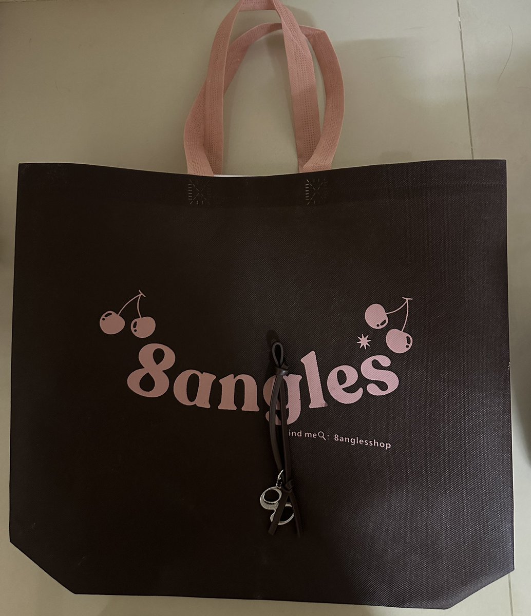 nxnightz's tweet photo. ส่งต่อกระเป๋า
- 8anglesshop รุ่นFriday สีMatte dark coffee
- เคยใช้ 2-3 ครั้ง ของครบ ใส่ไอแพดได้นะคะ
- 400 บาท ส่งฟรี

#8anglesshop #ส่งต่อ8anglesshop #ส่งต่อกระเป๋า #ส่งต่อเสื้อผ้า #เสื้อผ้ามือสอง #ส่งต่อเสื้อผ้ามือ2 #กระเป๋ามือ2 #ส่งต่อกระเป๋ามือ2 https://t.co/KVWWNH2B6u