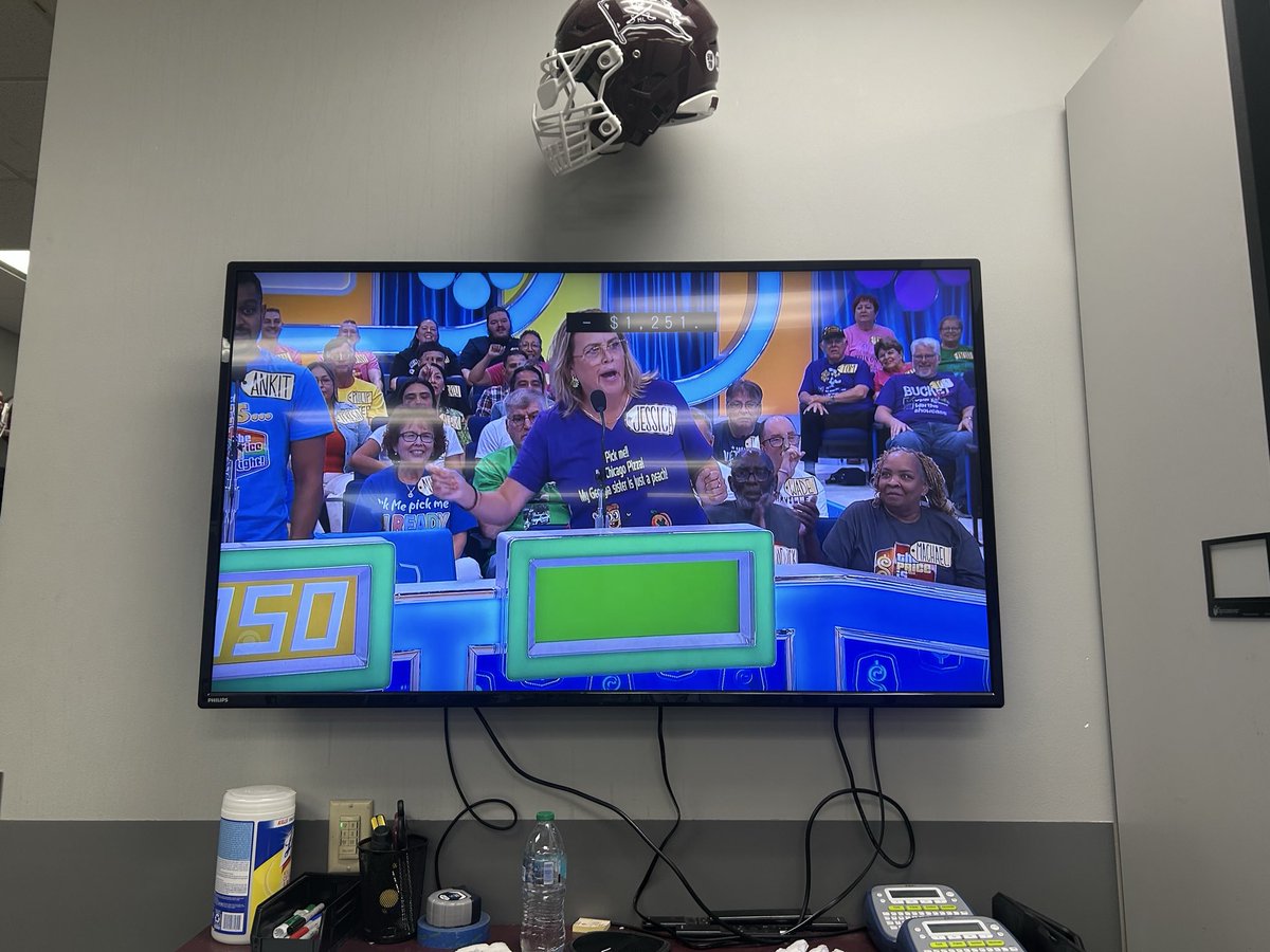 wadedawg88's tweet photo. I guess I’m a celebrity now #PriceIsRight https://t.co/WaQOYk0idD