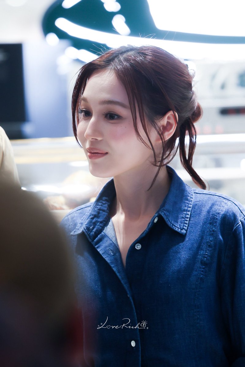 loverich_235's tweet photo. i hope see u again in 🇲🇾💖

LOVERRUKK IN RALPH LAUREN
#RalphLaurenxLoverrukk https://t.co/idsfYGLVRK