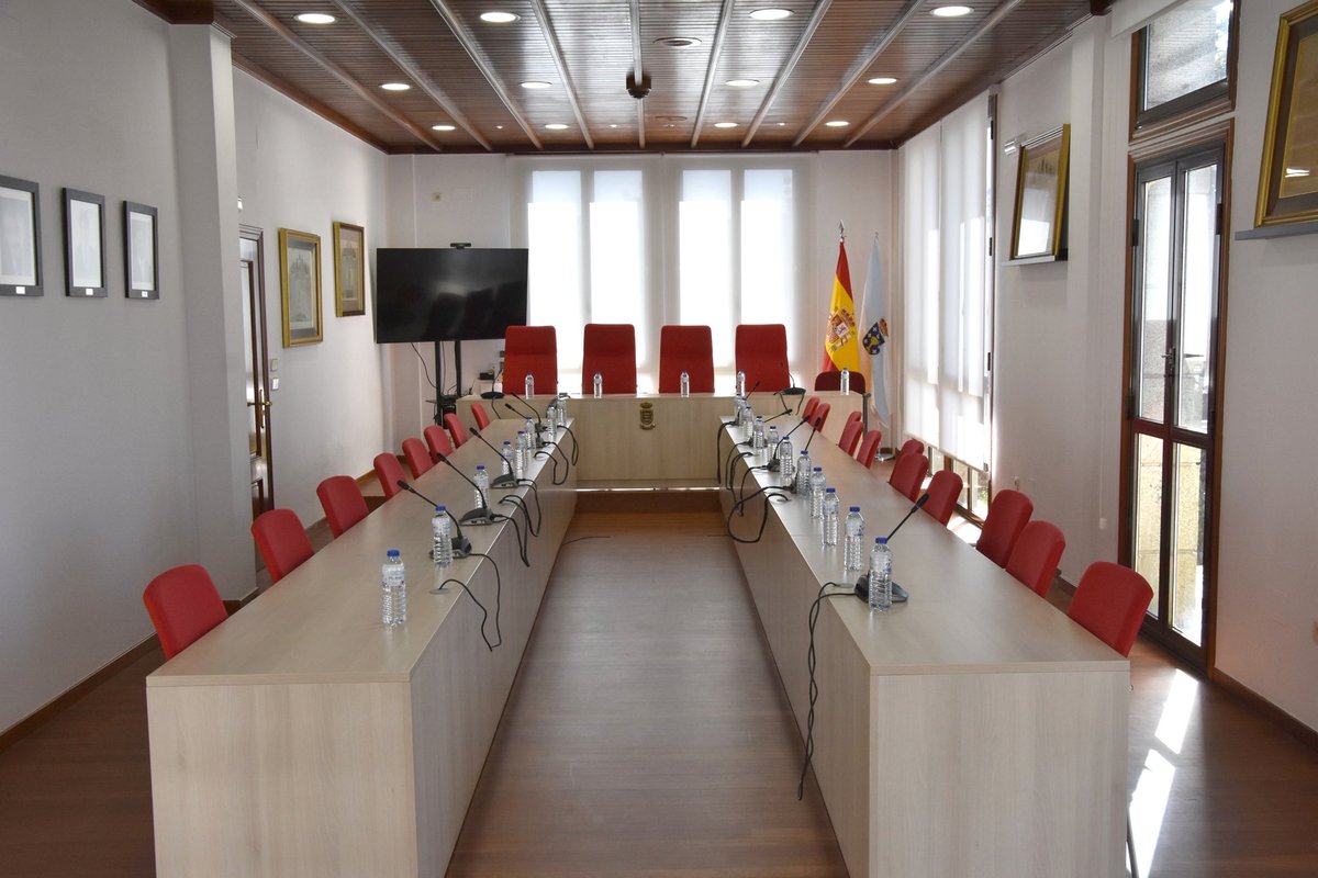 concellodeames's tweet photo. O Pleno debaterá sobre a prórroga de concesión administrativa para a xestión e mantemento do centro deportivo municipal A Telleira ℹ️
Para saber máis 🔗 https://t.co/jlAdCNPb90
#Pleno #Ames #ConcelloDeAmes https://t.co/hcFkq5HFYP