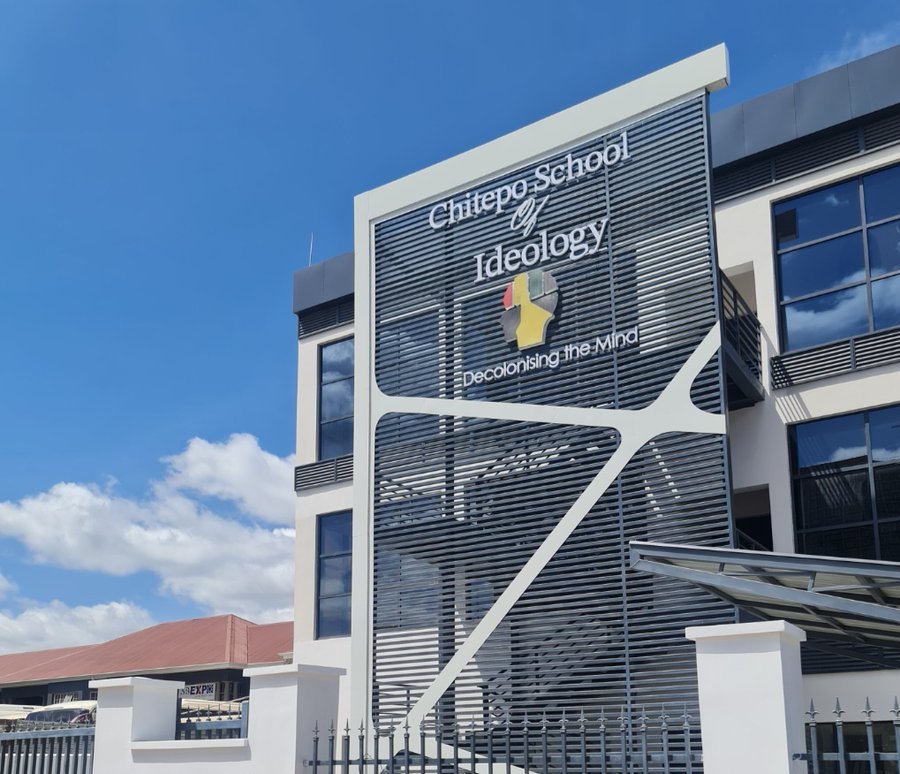 JChigumiraa's tweet photo. 🇿🇼 A new chapter begins at the Chitepo School of Ideology as Col. (Rtd) Ernest Dube takes over as Acting Principal. The institution says its focus remains on strengthening civic consciousness, patriotism and national responsibility during the transition.

#Vision2030 #AsakhiZim https://t.co/lxAO8K3dOZ