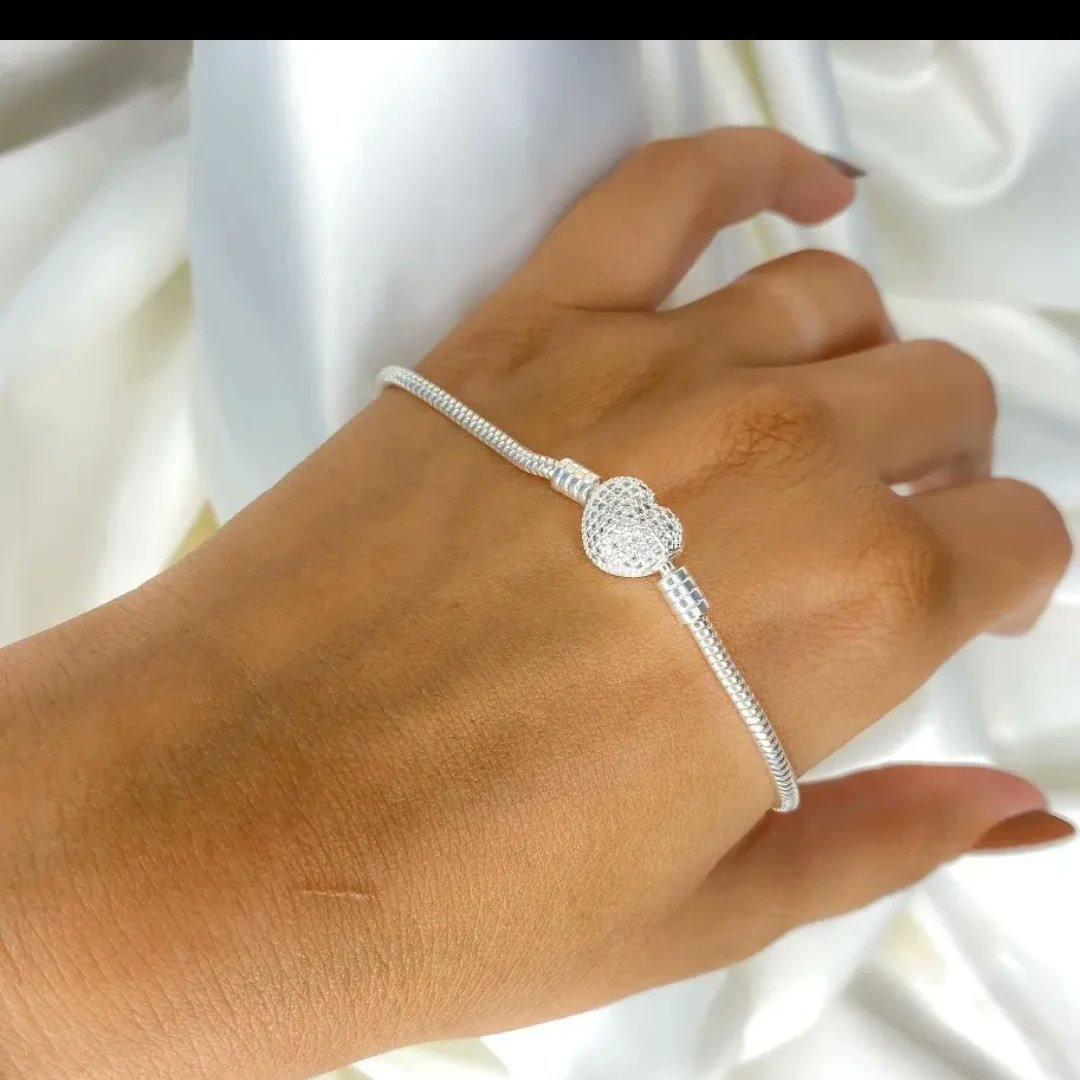 BusterArdqd's tweet photo. Come get your accessories here! Address: Rua Rio Grande do Sul, 737, Downtown, Poços de Caldas, MG. https://t.co/AgUaTSiYzC