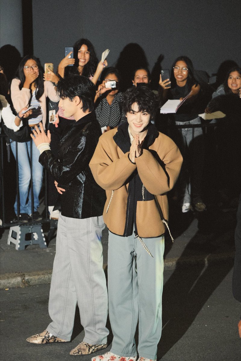 hannawithanh_'s tweet photo. they are so smol 😭🤏🏻

#OnitsukaTigerXAylio 
#AylioMFWSS27 
#Aylio https://t.co/04ckPPDMBp