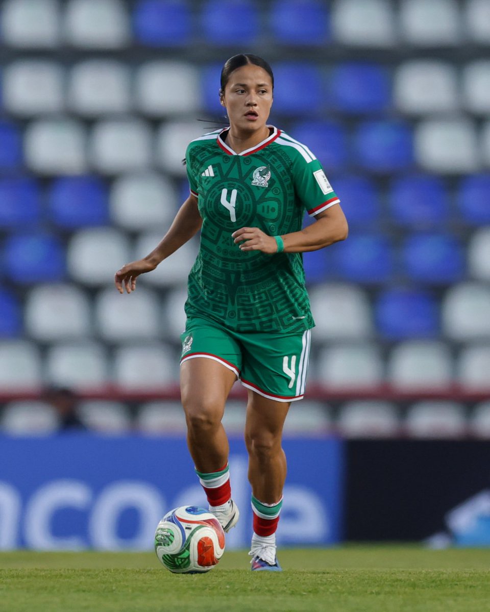 Miseleccionfem's tweet photo. 🥹❤️ ¡REBEEE, QUÉ MANERA DE ESTRENARTE!

Primera titularidad con el Manchester United Women y al 18' llegó su primer gol con un gran remate de cabeza. 🇲🇽⚽️

¡Desde México celebramos contigo, capitana! ❤️🙌🏼 https://t.co/xZHjF8K2nd