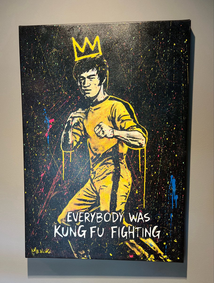 Reggiemeta's tweet photo. "I fear not the man who has practiced 10,000 kicks once, but I fear the man who has practiced one kick 10,000 times." 🥢🥋 https://t.co/r9fHGahZC1