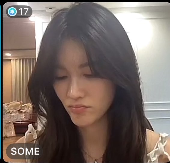 mytempppp's tweet photo. หมวยอุ๋งๆ ไลฟ์กับพี่ๆ เพื่อนๆ https://t.co/Qfl4qsSdNv