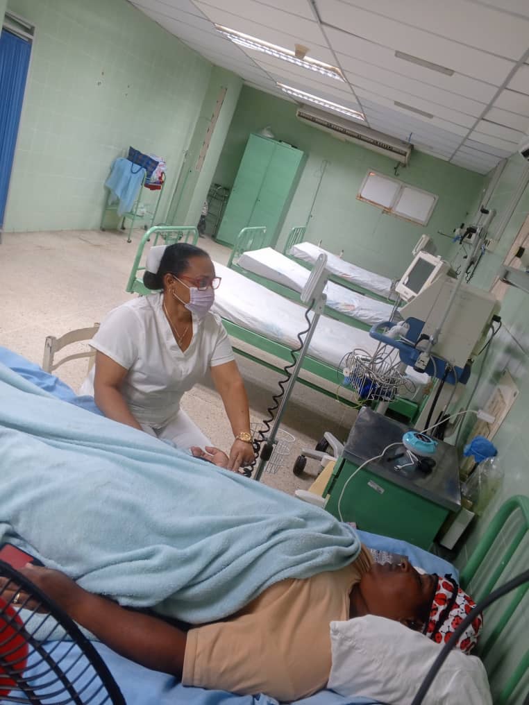 cubacooperaven's tweet photo. 🇨🇺🇻🇪 ¡Hospitalización, prevención comunitaria y rehabilitación con amor desde el estado Aragua! Despliegue casa a casa en La Marcelota, cuidados intensivos en el CDI Madre María y terapia fonoarticulatoria en las SRI. ¡La salud del pueblo se defiende cada día! ✨

#CubaCoopera https://t.co/tmEFc6p61O