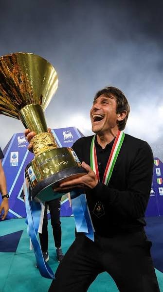 ciroT1983's tweet photo. Eravamo odiati e fieri
Ci temevano tutti
Avevamo messo la museruola al cane
Eravamo Campioni https://t.co/HuFXb9rFDt