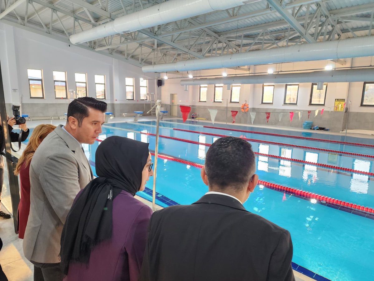 ozanbileyci's tweet photo. Tekirdağ Milletvekili Sayın Çiğdem Koncagül, İlçe Müdürlüğümüzü ziyaret ederek faaliyete geçen Ergene Yarı Olimpik Yüzme Havuzumuzda incelemelerde bulundu.

Nazik ziyaretleri ve spora verdikleri destek için kendilerine teşekkür ederim. https://t.co/fV8D8cxIhU
