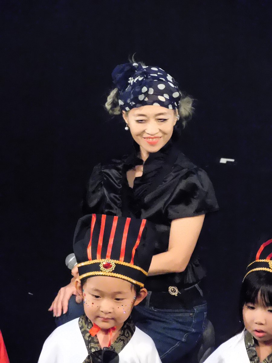 Reuentahl's tweet photo. 2026/09/22 アクターズスクール広島 2026AutumnAct

07 夜の踊り子～DAMEDAME / #ASHキッズ
補助のお姉さん達

#ASH2026AutumnAct https://t.co/O9U6w502ON