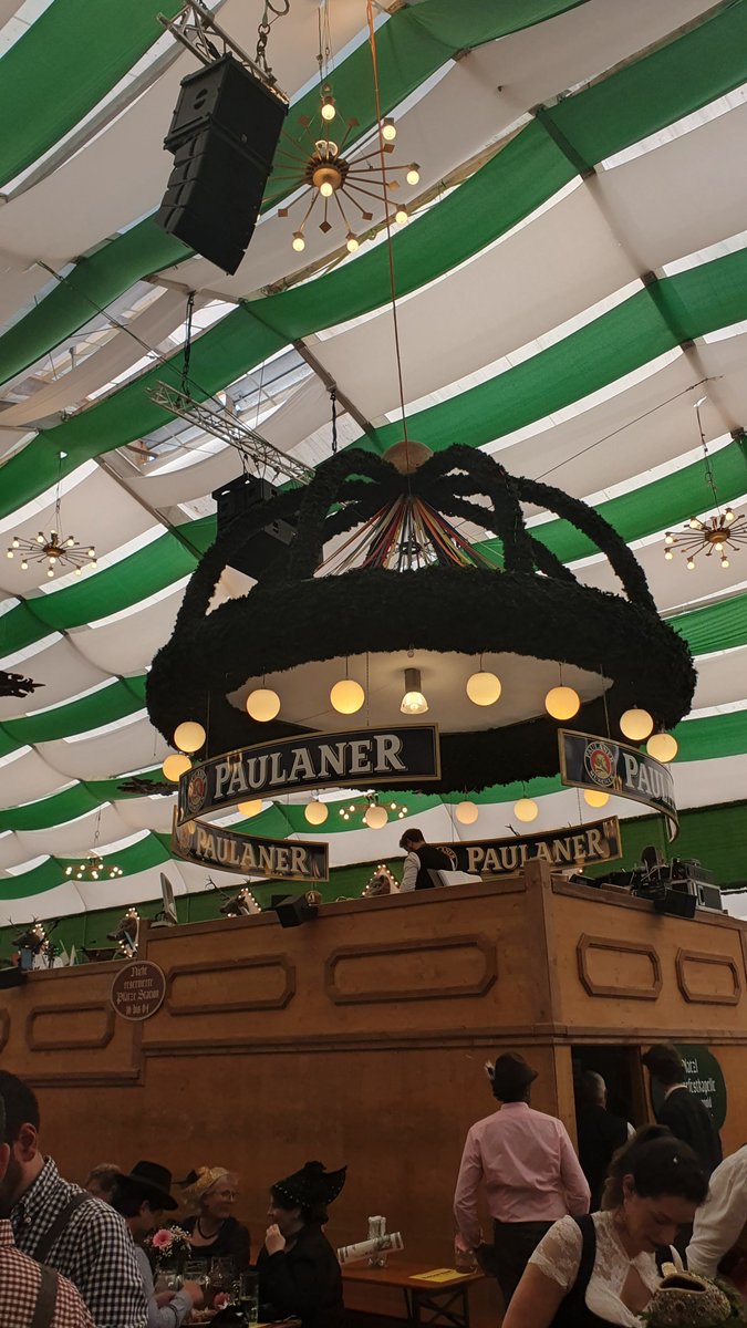 markus_berg1's tweet photo. Kan varmt rekommendera Oktoberfest i München! Riktig bucketlist @augustspangberg https://t.co/wVEkyTN2OX