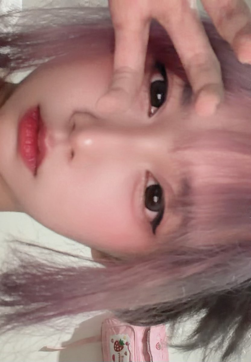 seiameia's tweet photo. alasan butuh softlens pas perform : minus 4.75 &amp; silindris 2.x https://t.co/ZCGzIustva
