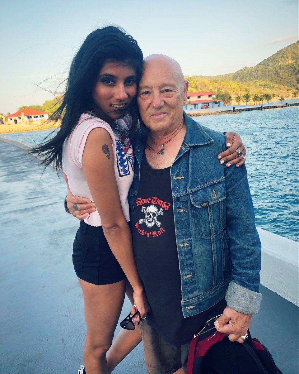 priyapandaxo's tweet photo. What an absolute loss. 🥀 https://t.co/sfziFIZCzj