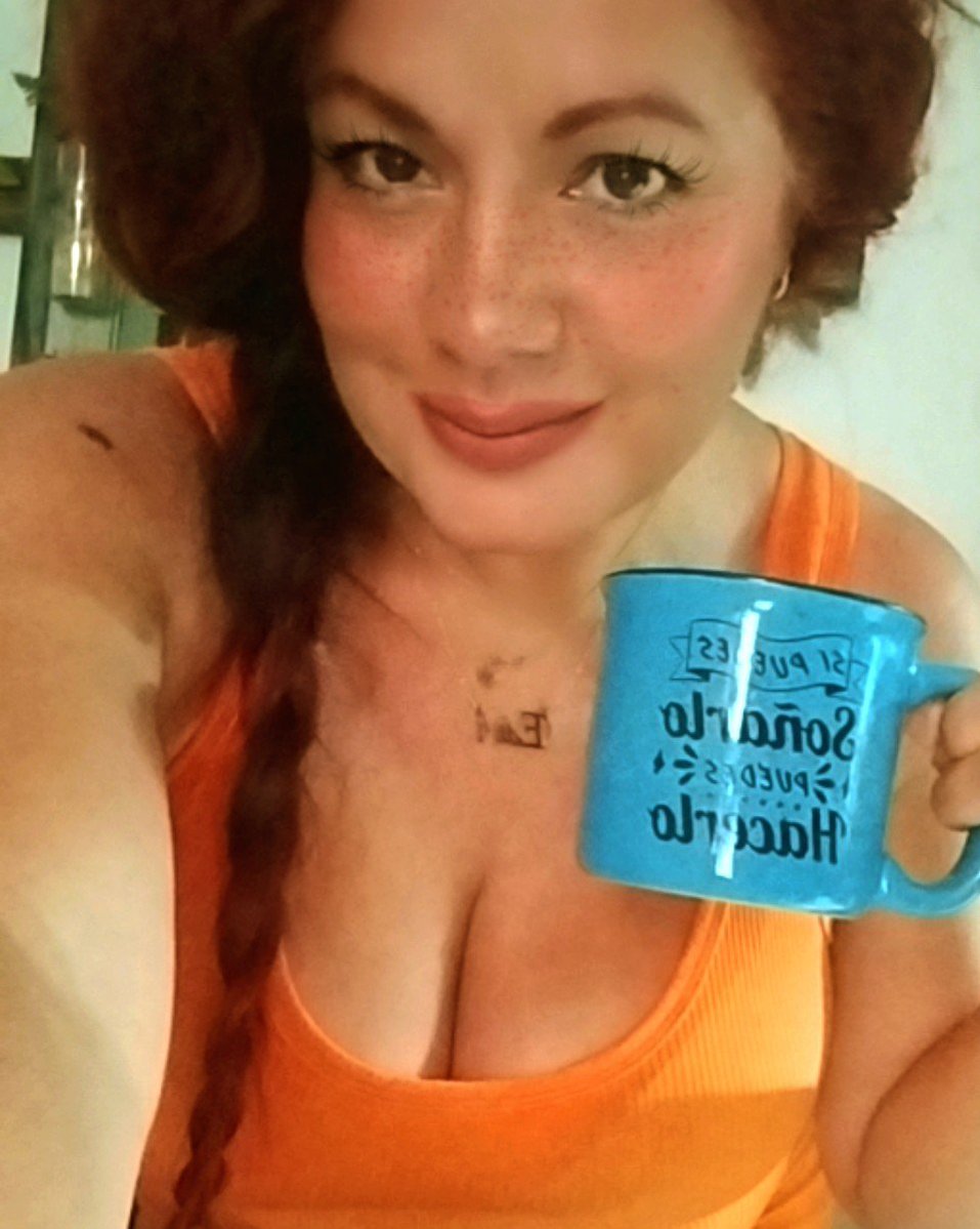 ydepostrecafe's tweet photo. Si no existiera el café, usted sería la cosa más rica que hay en el mundo guapote!!! https://t.co/VL5W7gQy4P