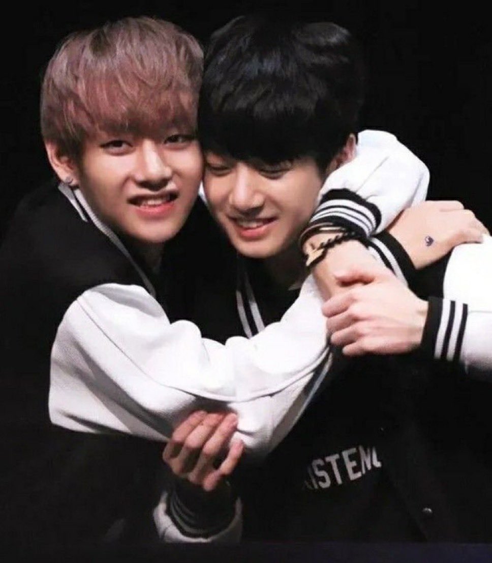 crowkook's tweet photo. obsessed with the way how jungkook closes his eyes everytime taehyung hugs him https://t.co/bQLUbHCMWF