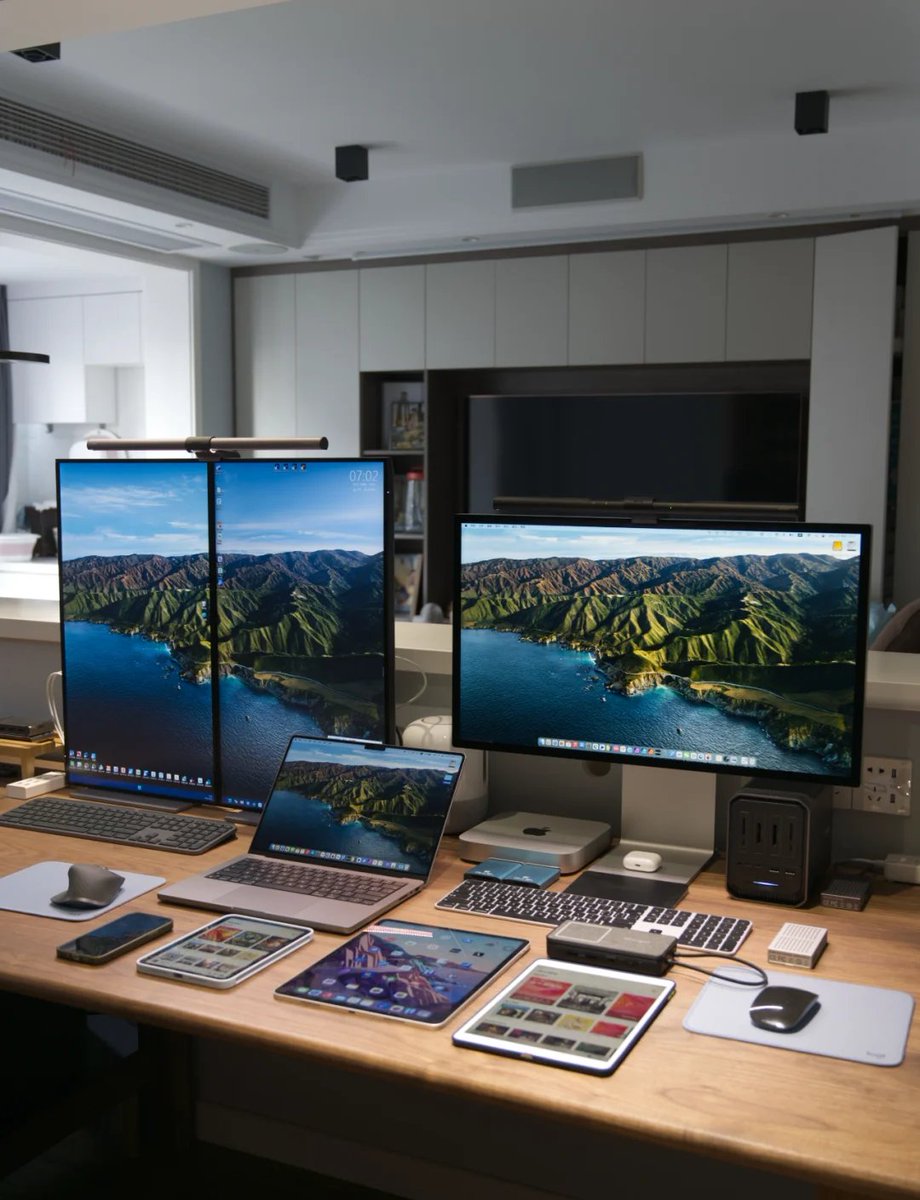 Novita74630530's tweet photo. Tired of cluttered desks killing your focus Try this neat, dual-surface desk setup: monitor on the upper tier, keyboard and stationery neatly arranged below, with a small potted plant adding a touch of fresh vibe. Perfect for boosting work efficiency!， https://t.co/6ejaNrQNET