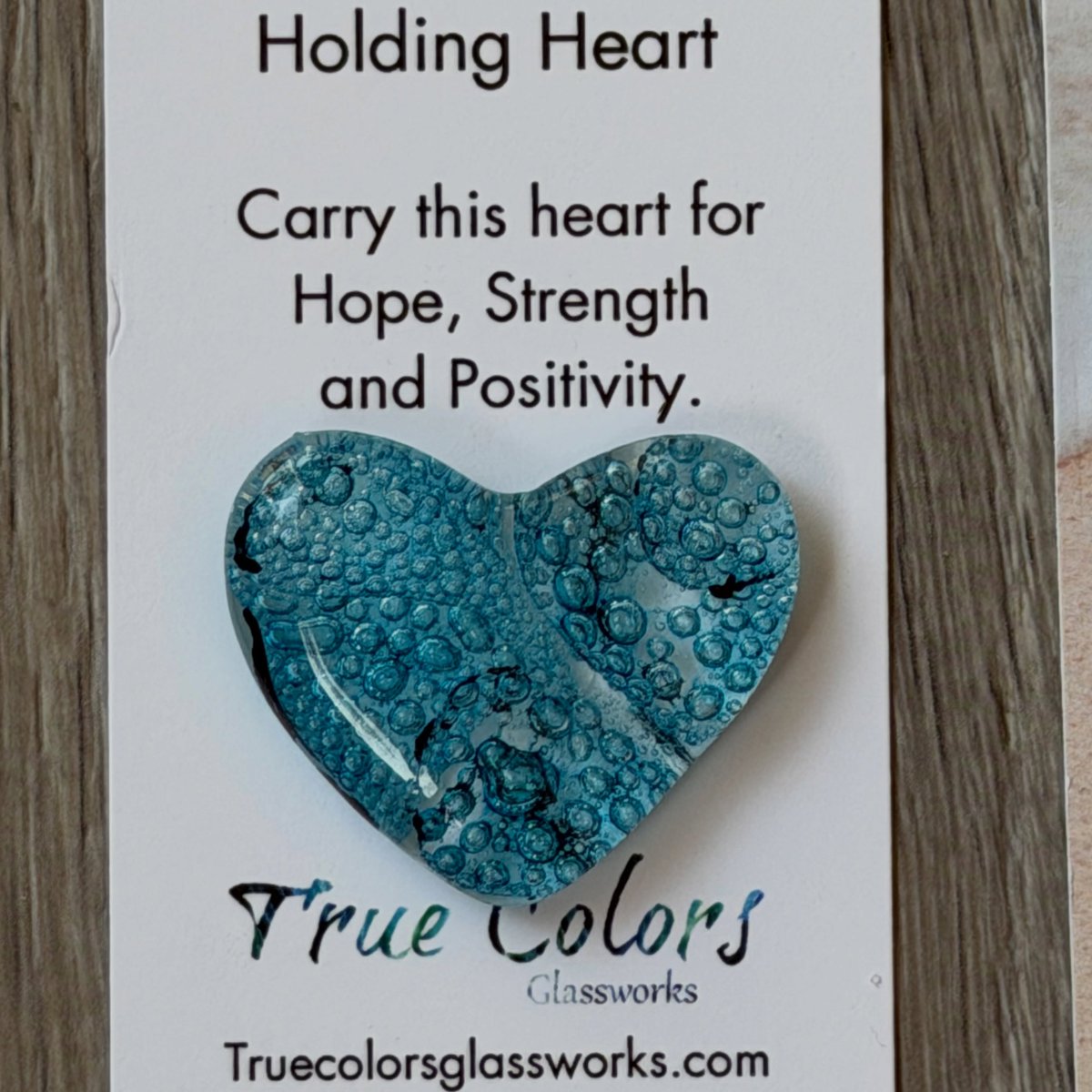 KimberHarafdg's tweet photo. Introducing bubble hearts! It’s a chemical reaction I’ll explain another day. For now, which heart card do you like better? I’m currently making them in medium size for six dollars each. Thank you for playing along, Glass Gang! https://t.co/vNn3my6tdt
