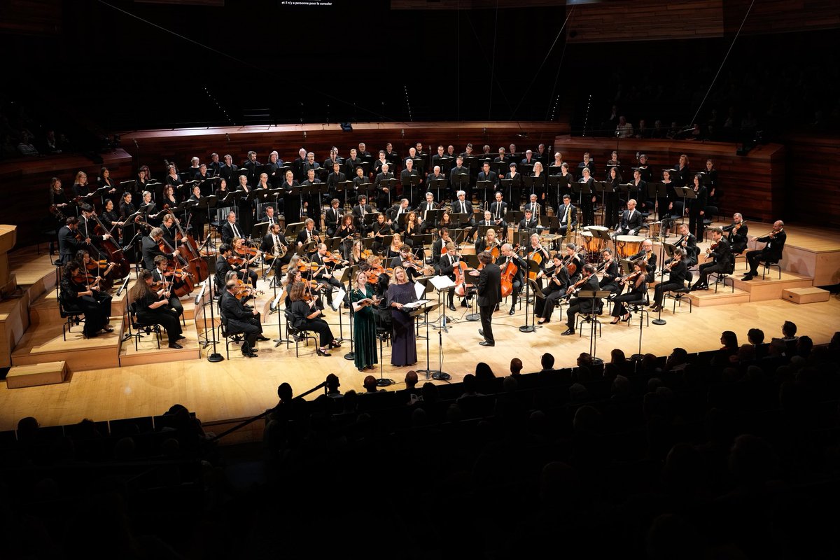 PhilharRF's tweet photo. ⏪ Retour en images sur « Elias » de Mendelssohn dirigé par Maxim Emelyanychev

🎧 À (re)vivre sur le site de @francemusique et l’appli @radiofrance ￼ https://t.co/rEnE0IxCj1
