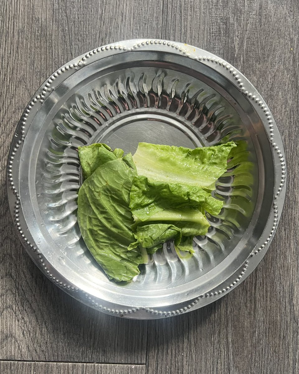 lolzdeletetwit's tweet photo. lunch time 😋😋😛😛 who wants sum? https://t.co/bPmF7niKvx