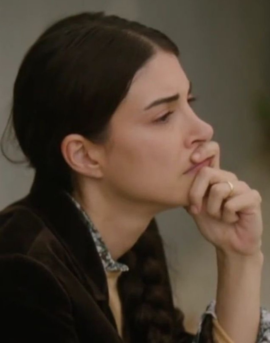 beekocarii's tweet photo. Bu edit nee aglıyomm https://t.co/4N4Cd3o8aV