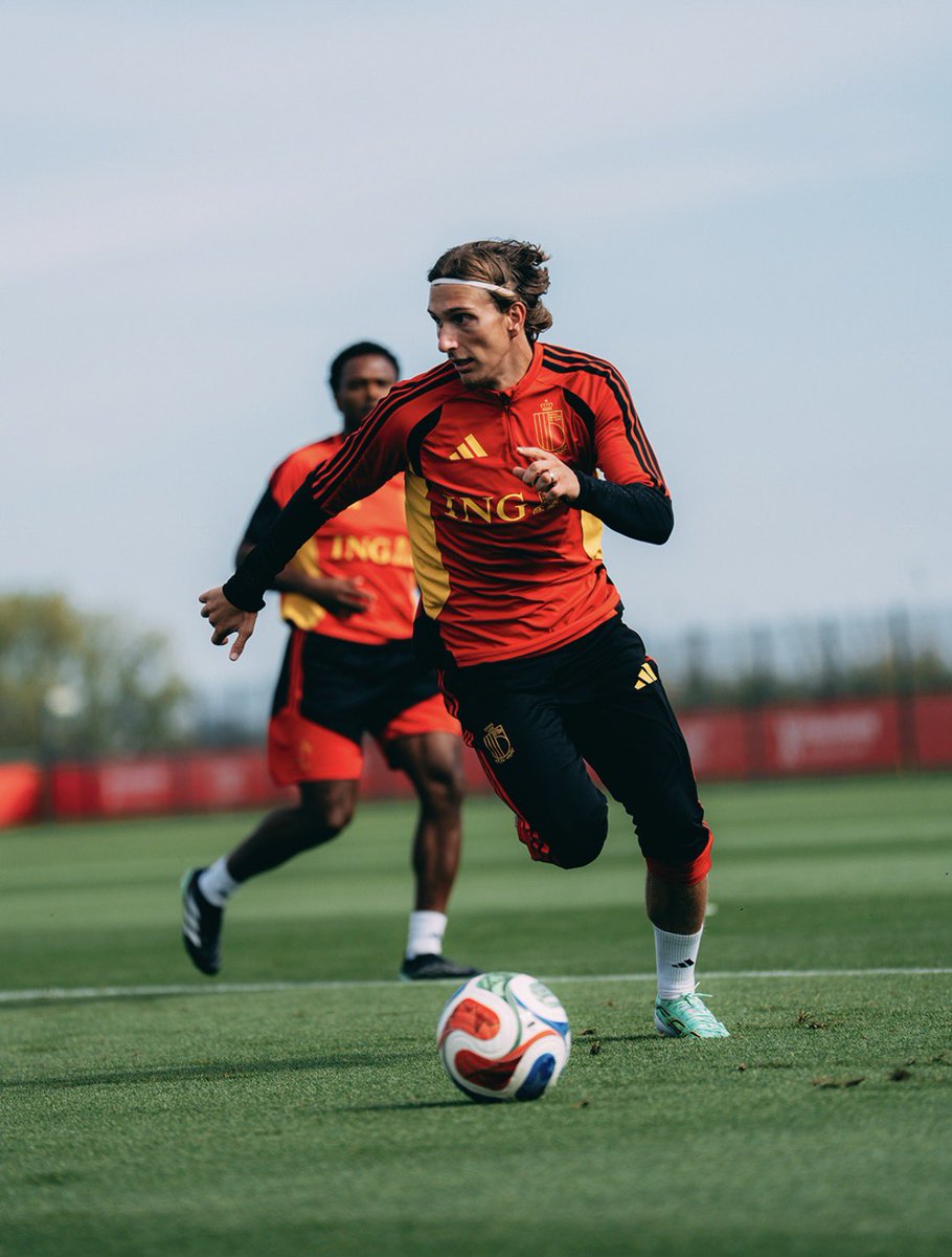 MegaPSG_'s tweet photo. Mika Godts 🇧🇪⚡️ https://t.co/LxwFs6gmEm