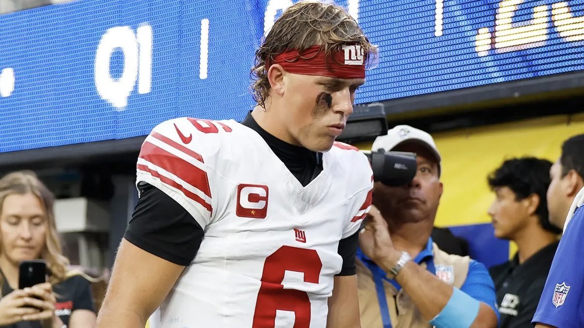 NFLtouchdownapp's tweet photo. Jaxson Dart expected to undergo season-ending knee surgery. https://t.co/TlK7qZ9wPO