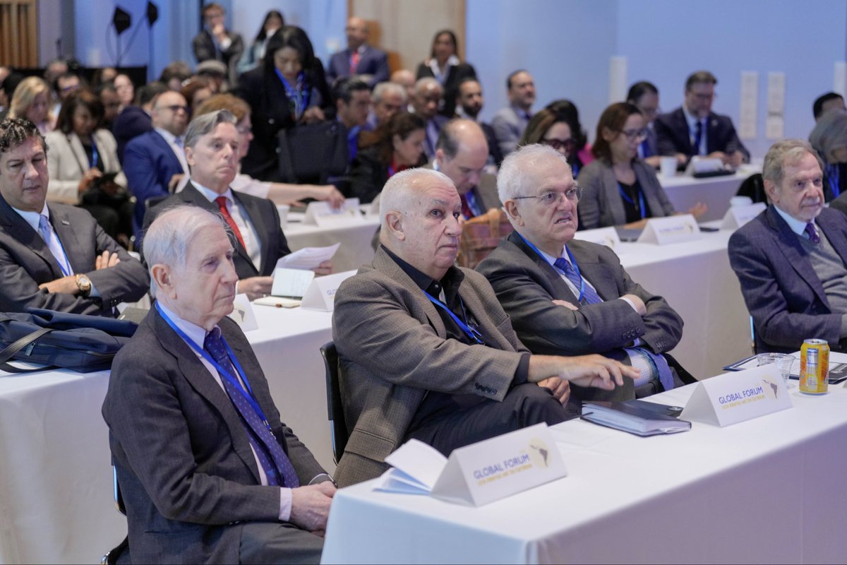 FUNGLODE's tweet photo. Inicia el #VIIIForoGlobal, organizado por la Global Foundation for Democracy and Development (GFDD), bajo el tema “América Latina y el Caribe ante un mundo en transformación”.

 #GFDD #Funglode #VIIIForoGlobal https://t.co/0nVNYbCoI0