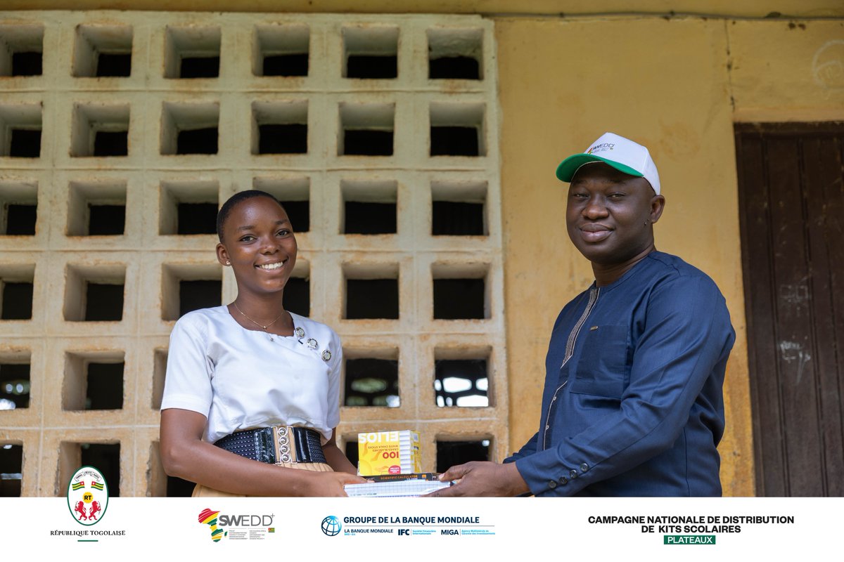 sweddplustogo's tweet photo. Une rentrée scolaire 2026-2027 dans de la joie et de la sérénité
Dans le Canton de Nyongbo, les jeunes filles bénéficiaires des kits scolaires du projet SWEDD-Togo ont entamé l'année scolaire 2026-2027 dans la gaieté et la joie.⤵️
#SWEDD #SWEDDplusTogo #BanqueMondiale #UNFPA https://t.co/wVKS9oN6wc