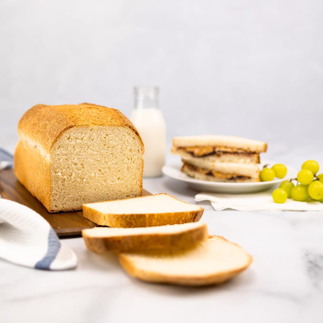 BreadsmithFL's tweet photo. Our Country Buttertop is soft, delicious, and perfect for everything from a classic peanut butter and jelly to your favorite school lunch sandwich. Made fresh with the quality and care you expect from Breadsmith.

Stop by and pick up a loaf for your family this week!

#breadsmith https://t.co/SCowHp22nJ