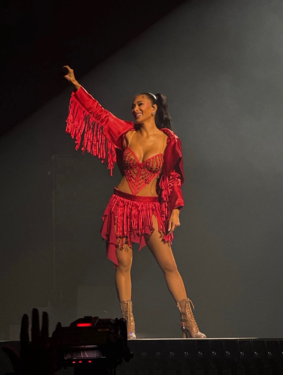 PortalNicole's tweet photo. OFICIAL: Nicole Scherzinger confirmou que vai cantar Baby Love no show no Brasil, em resposta a nosso adm em Praga! https://t.co/xnbLbI12QO