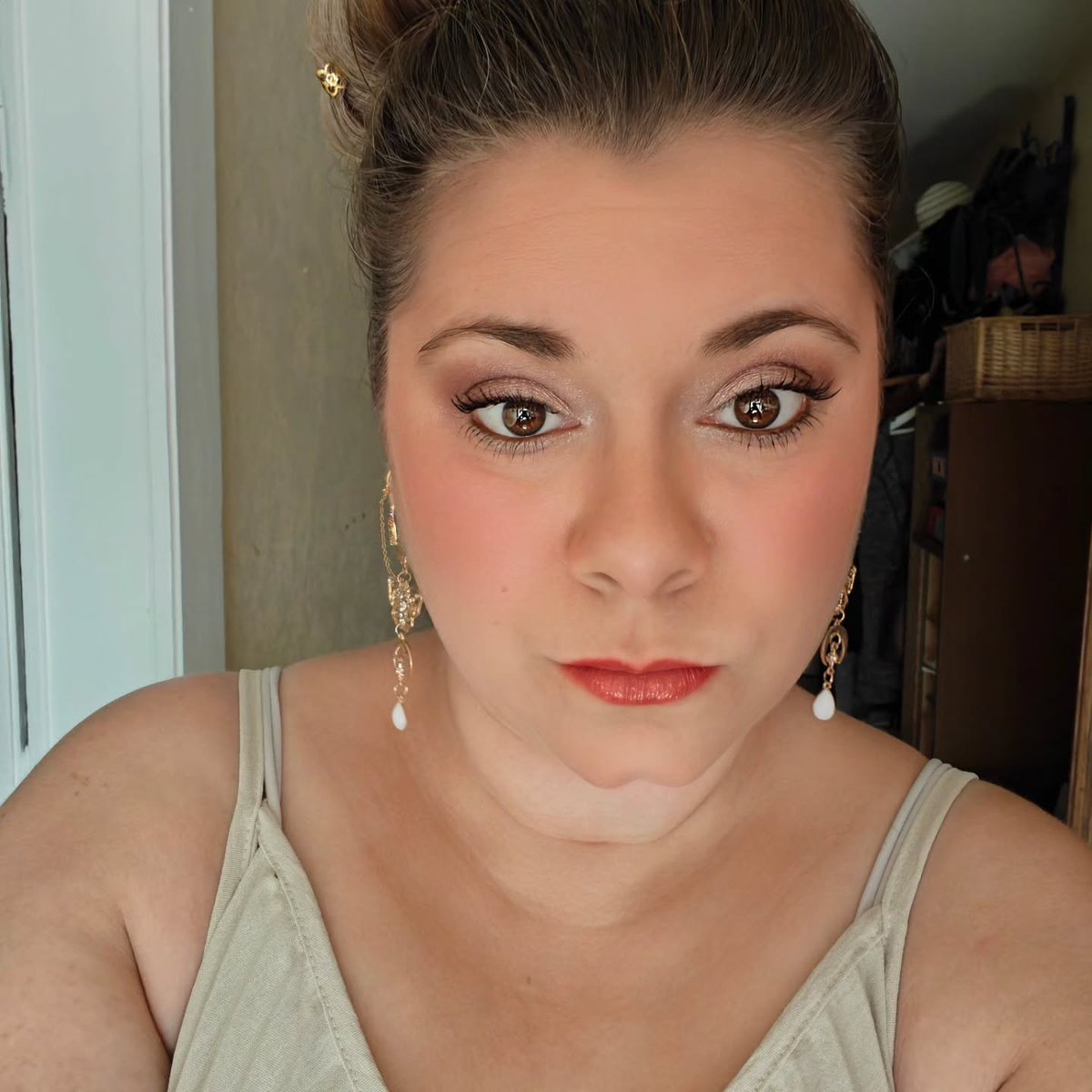IanKozatek's tweet photo. Every woman carries a Greek goddess within her: powerful like Athena, free like Artemis, and radiant like Aphrodite. https://t.co/F22OOCfMN0