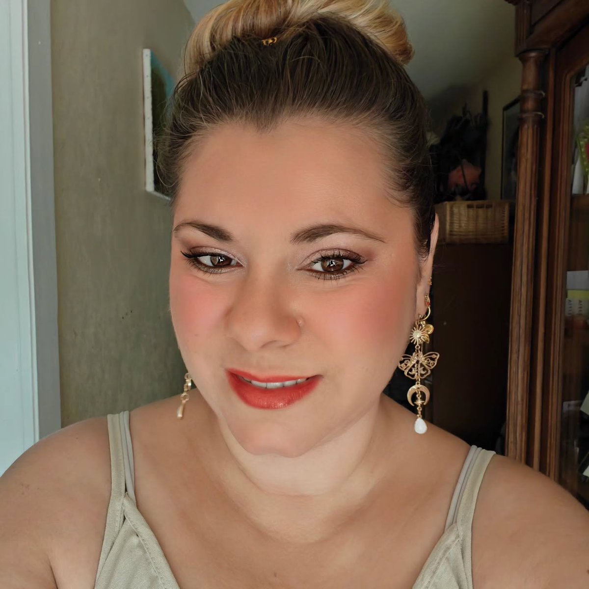 IanKozatek's tweet photo. Every woman carries a Greek goddess within her: powerful like Athena, free like Artemis, and radiant like Aphrodite. https://t.co/F22OOCfMN0