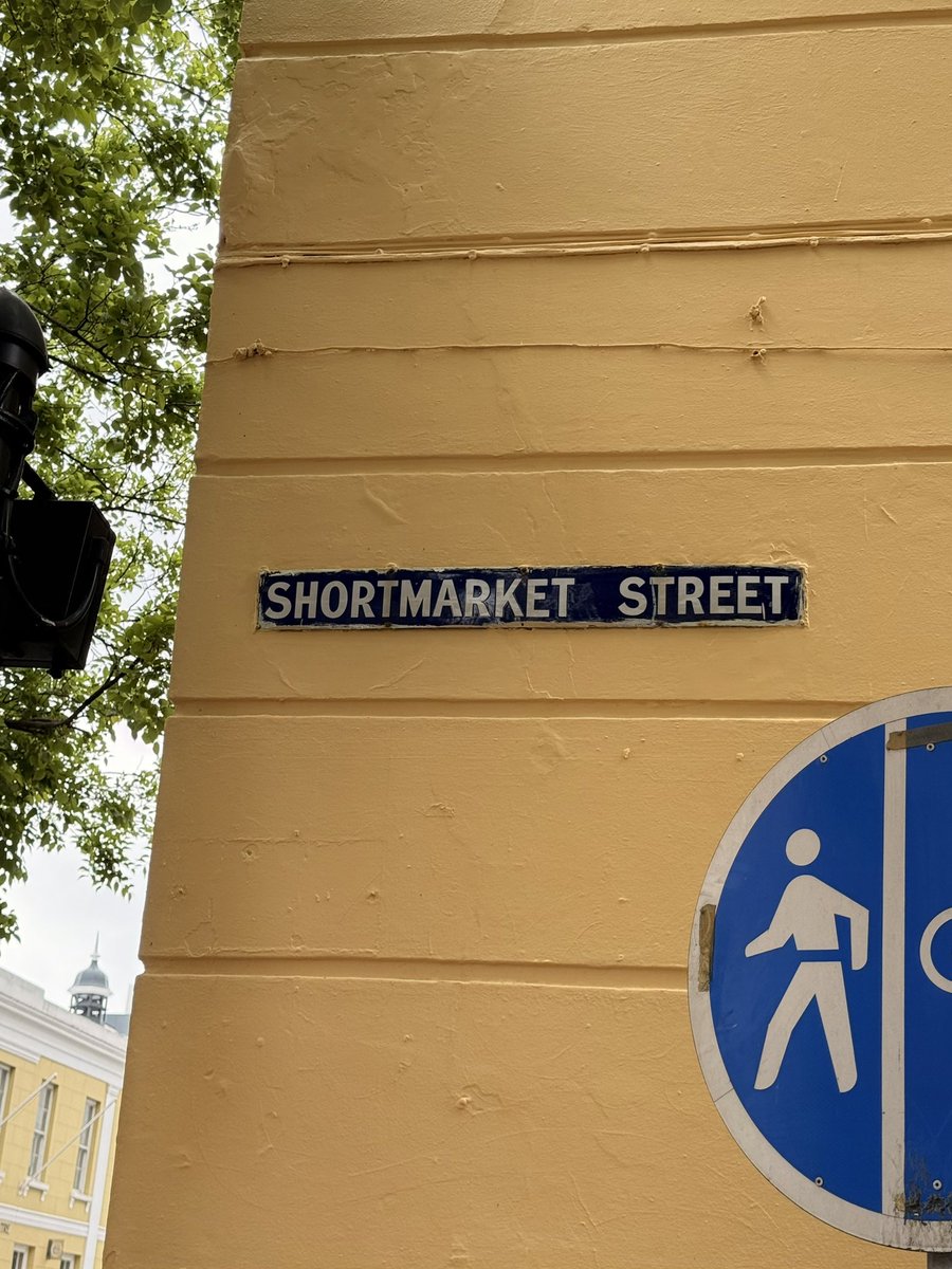 casinocrying's tweet photo. signs is everywhere https://t.co/nkT6i32Lk3