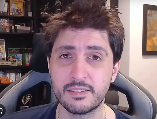 SirenesFR's tweet photo. 🔴 ALERTE INFO | Le streamer-journaliste PSYHODELIK a perdu la monétisation de ses deux chaînes Youtube.

C'est sa principale source de revenus.