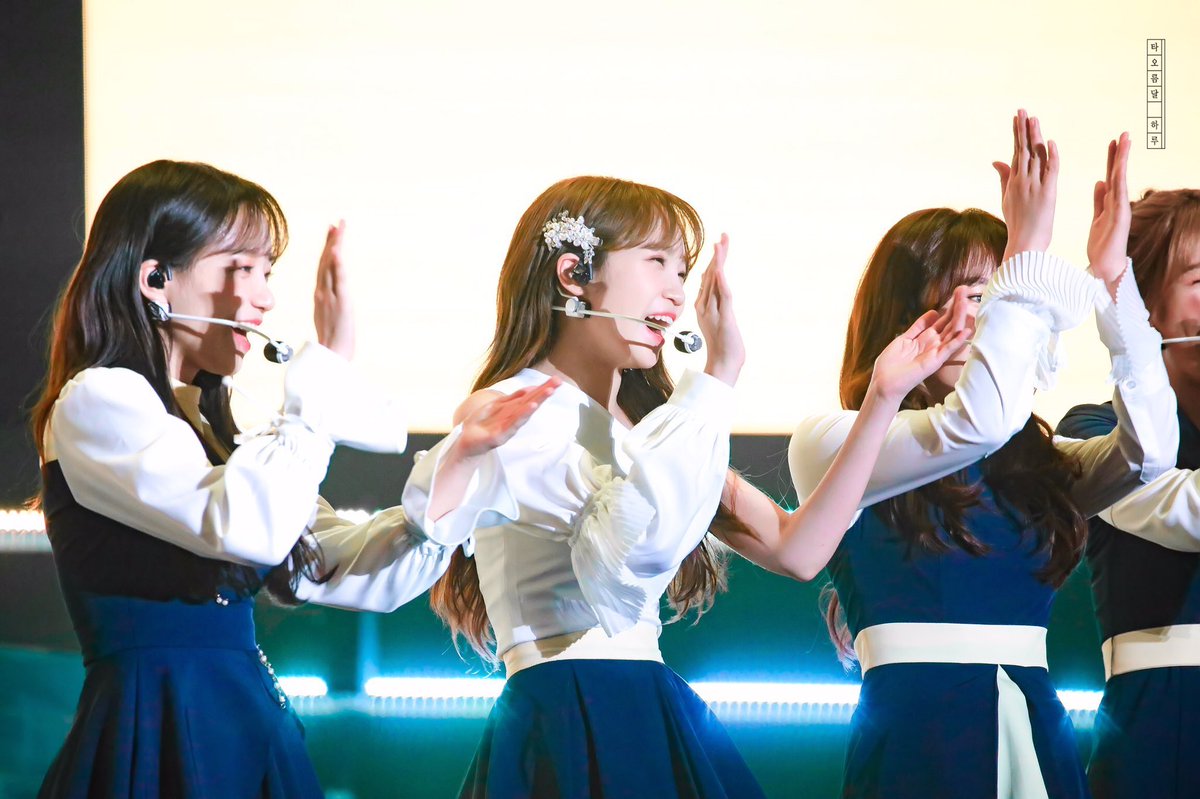 itxxzx's tweet photo. チョユリズ😭😭😭😭😭😭😭😭😭
#아이즈원 #IZONE #조유리 #최예나 #김채원 https://t.co/bHU8ae6eHG
