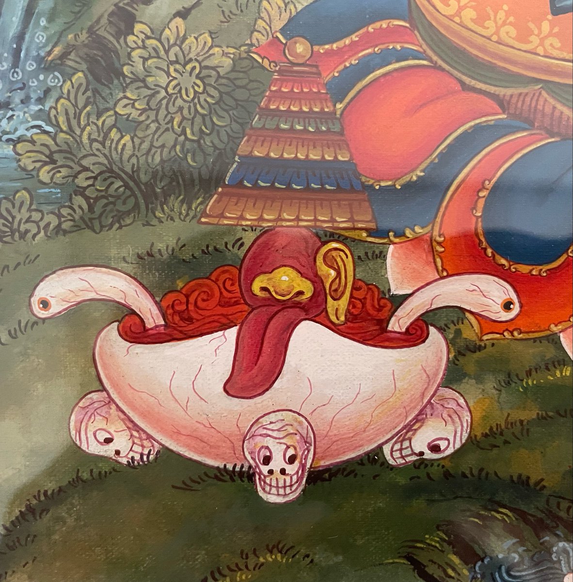 jigokudera's tweet photo. ポーバ絵画(ネパールに住む先住民族の画家によって描かれた、仏教やヒンドゥー教の神仏や曼荼羅などを主題とした伝統的な宗教絵画 )に出てくるこれ、本当になんなんだ。地獄の釜のようにも見えるけど明らかに違う部分もあるので、少し調べてみます。 https://t.co/WmwX0zPrCT