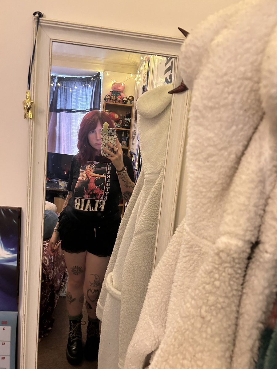 wlwflair's tweet photo. one of my fave pieces of merch ever 🩷 can’t wait to add the new stuff to my collection <3 https://t.co/zHgWgsm1as