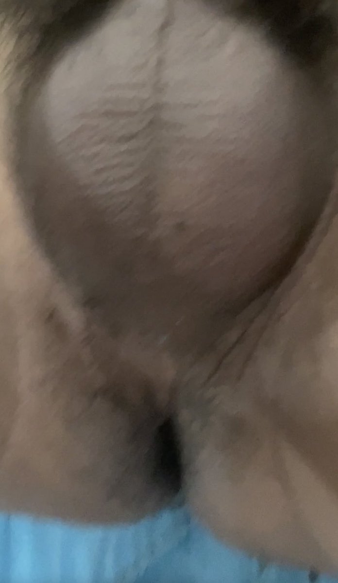 Rttyugf's tweet photo. 用女号勾引班上打篮球的直男屁眼好多毛毛好想舔他的肉棒 #直男勾引 https://t.co/ngMwd3huuG