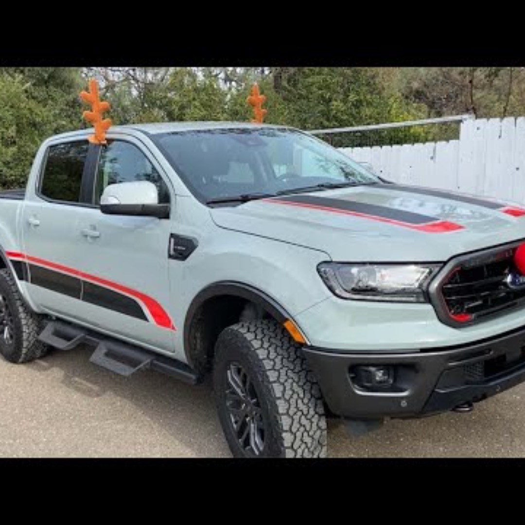 RuthannVol7ce's tweet photo. 2021 Ford Ranger Lariat pickup rocking the reindeer with the Tremor package in California. https://t.co/bsNYzZ5BxP