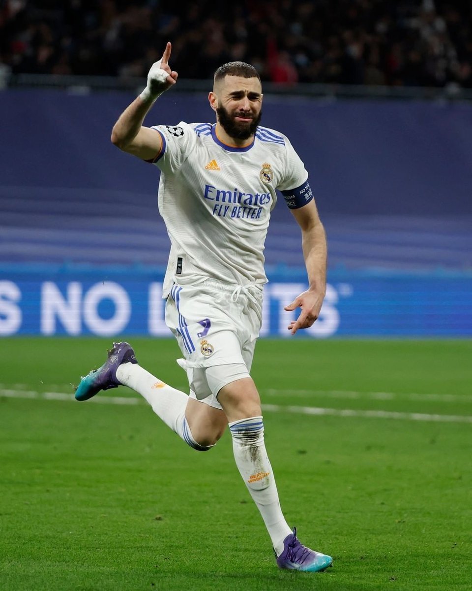 theMadridZone's tweet photo. 🚨 STAT: Only 3 players have recorded 10+ G/A against the English “Big 6” in the Champions League KO stage: 

• Lionel Messi 
• Karim Benzema 
• Vinícius Jr. 

🔥 @MadridMuse https://t.co/6GV9QDALPO