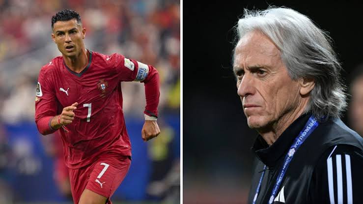 FabrizioRomano's tweet photo. 🚨🇵🇹 Cristiano Ronaldo on Jorge Jesus: “It will be a long journey. The coach will remain for many years, and I wish him all the best”.

“I am sure he was the best choice.” https://t.co/0JWQ5ub0At