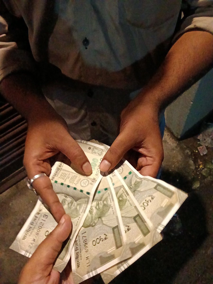 CandyBabefm's tweet photo. He got slapped mid street and paid to the highness! 😆🫴🏼💸

#findom #tpe #sph #bratbucks #indiangoddess #cashcows #paypigs https://t.co/DObE5AKyrZ