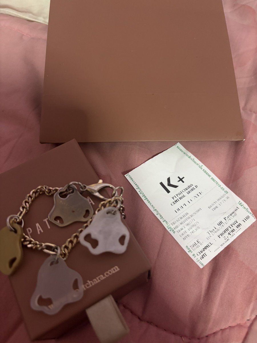 melodykittymiss's tweet photo. ♡︎ 𐬾 ฝากขาย🪽🎀 

⭐️กำไลพิพัชรา 1550 รส likenew 
อปกครบมีใบเสร็จ
⭐️กระเป๋าวิตอเรีย 1900
⭐️กระเป๋าcoach 2250 

🧤ทักไลน์ตามรูป
__
#ส่งต่อpipatchara #pipatchara
#ส่งต่อCoach #Coachแท้มือสอง #กระเป๋าCoach #ส่งต่อกระเป๋า #ส่งต่อvictoriasecret #ส่งต่อVictoria
#ส่งต่อvictoriasecret https://t.co/dA722AXco6