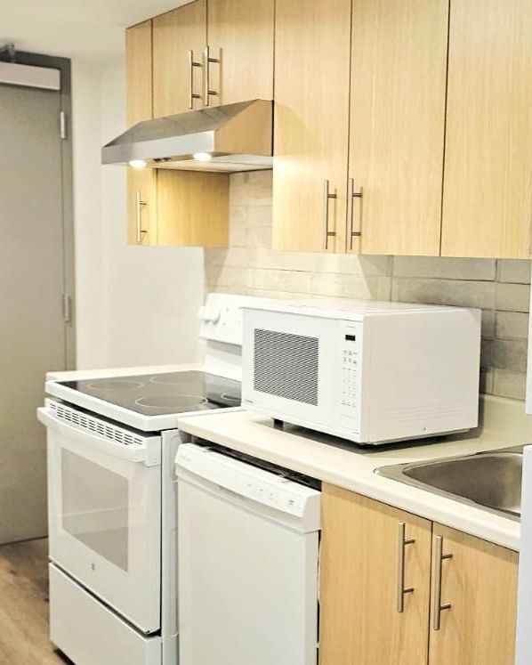 CHRealty's tweet photo. 216 McArthur Ave, Ottawa | $2,595,000
Renovated 6-unit income property with individual heat pumps and ERVs.
Request financials: 613-799-9249
Chris Hilliard Realty Inc., Brokerage
https://t.co/aXHN0SUP98 https://t.co/JBkJl4gfrW