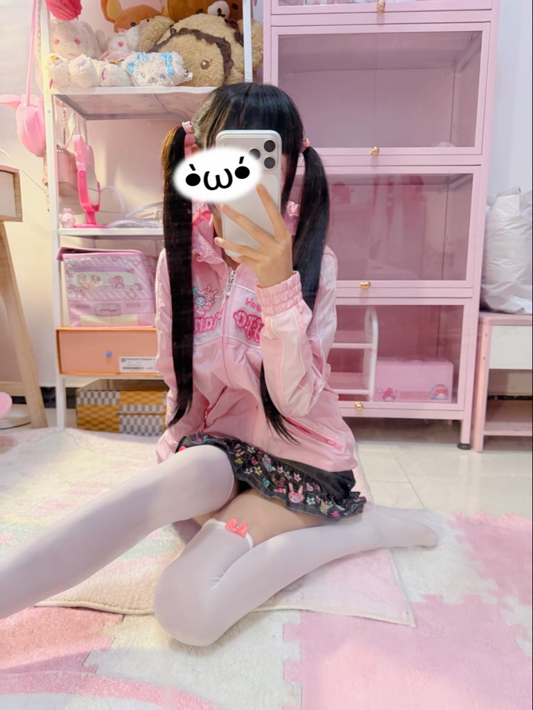Cuteqd2's tweet photo. 上x找一个给我舔逼逼的老公 https://t.co/sspsxo9DTA